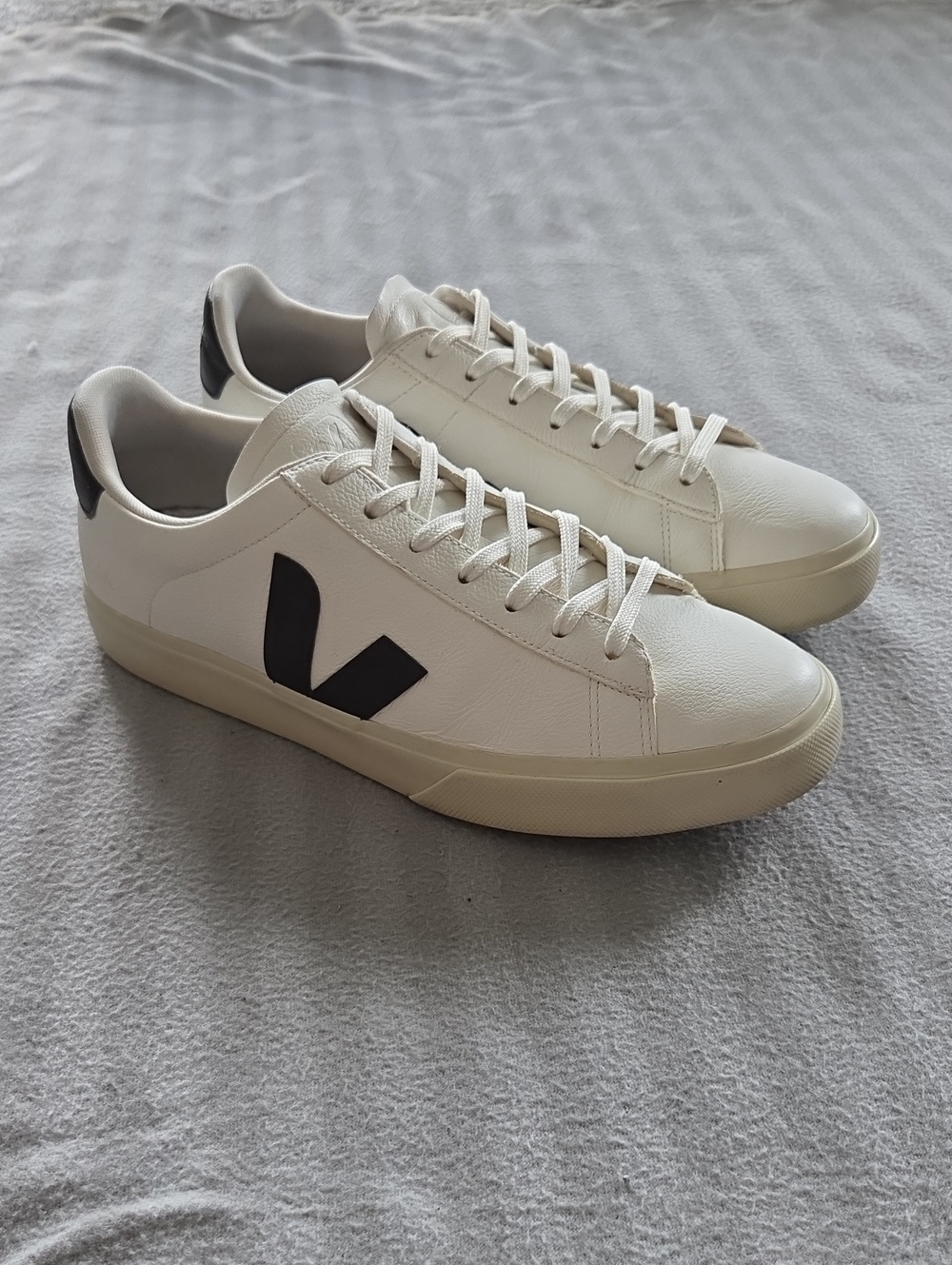 Veja White Leather Low-Top Sneakers with Black V Detail - Men